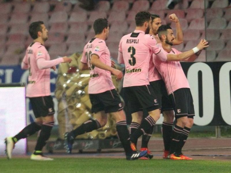 Il Palermo blocca il Napoli al San Paolo, foto 1